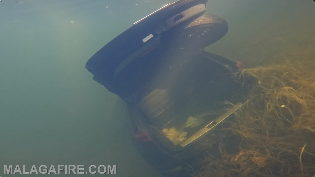 On 10/16/23, members of the Malaga Volunteer Fire Company Dive Team assisted in with a vehicle removal from a pond in Hamilton Township.  Photo credit to Tucker Upper, of @tuckerandsammie on YouTube. 