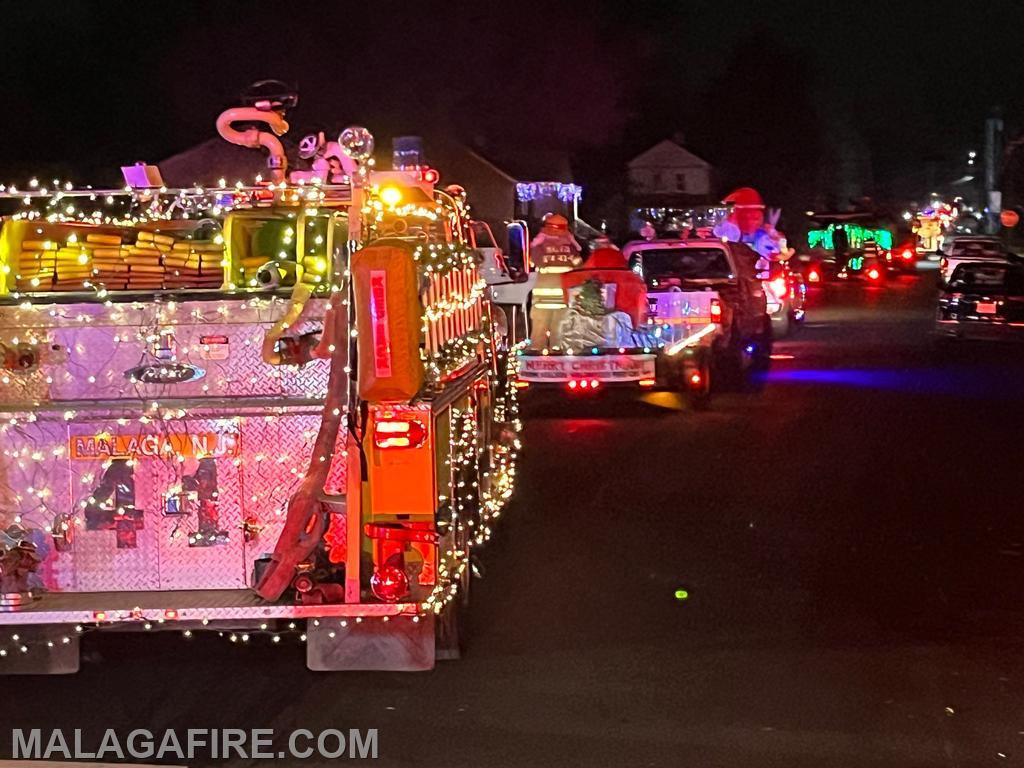 Clayton Fire Co Christmas Parade, Clayton, NJ 2023